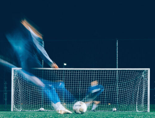 Managing your mind in football: penalty kicks and stoppages